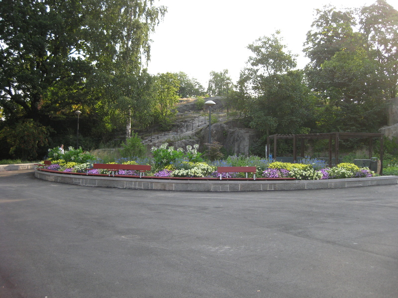 Bevattning i rabatt Droppbevattning i rabatt i Tornparken Sundbyberg